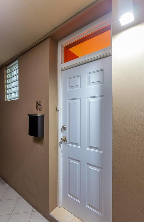 Choose To Be Happy At Seymour # 9 And #16 - Studio Apartments Kingston Quarto foto